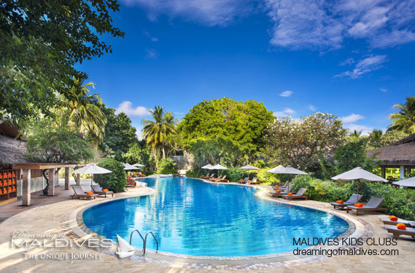 Sheraton Maldives Family Hotel pool