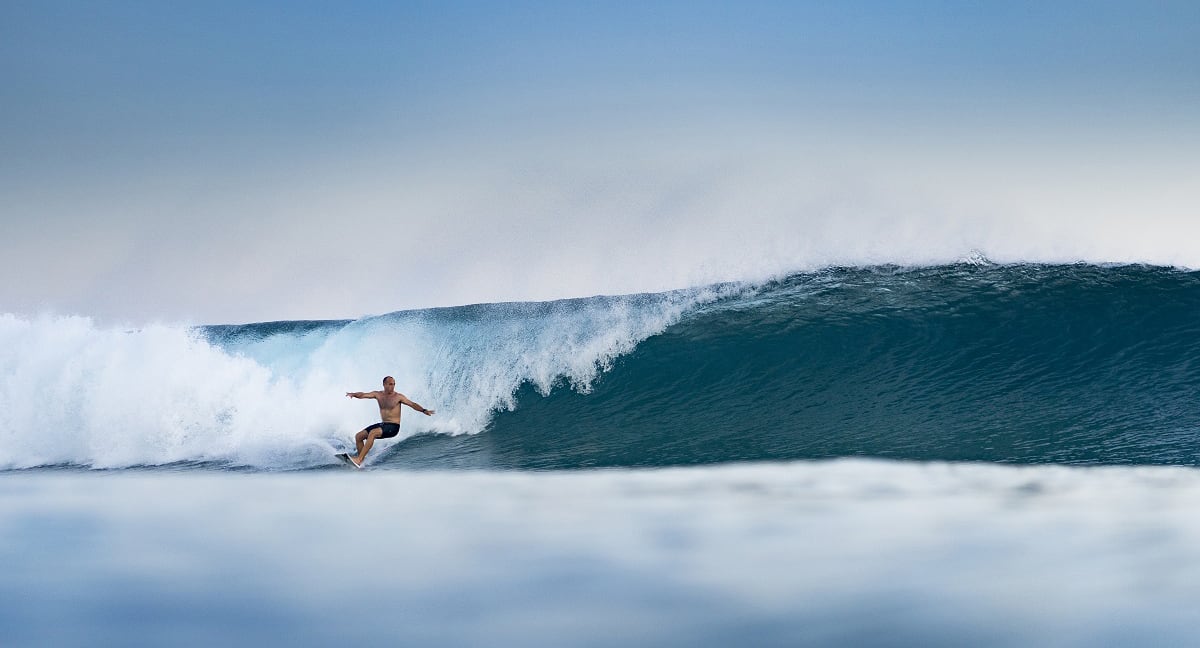 Surfing vodi break from Niyama maldives 