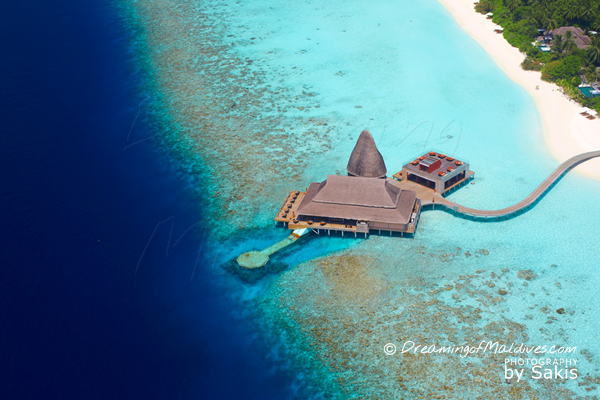 Anantara Kihavah Villas - Aerial Photo Sea.Salt.Sky and Fire. The Underwater restaurant is clearly seen at the edge of the reef Anantara Kihavah Villas - Aerial Photo Sea.Salt.Sky and Fire. The Underwater restaurant