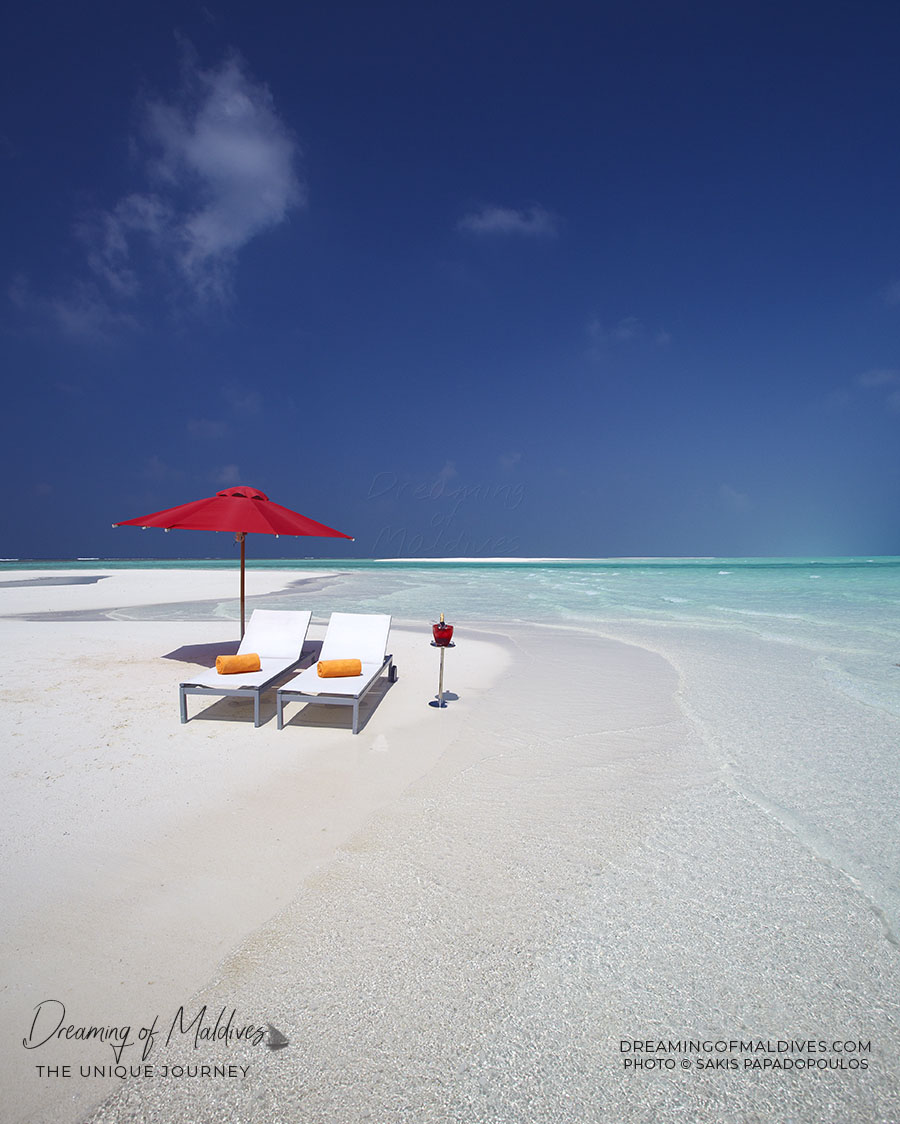 Maldives Chic set up on a sandbank