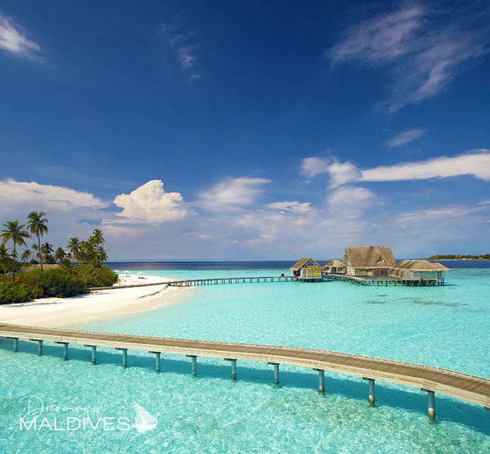 Photo Galleries of the most Beautiful Hotels and Resorts of Maldives