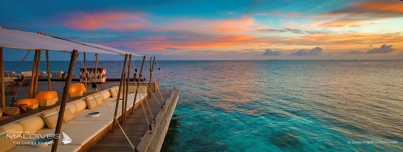 W Maldives Retreat & Spa Bars