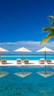 Embracing slow life in shades of blue ..
🎥 @impressionsphotobysakis  #indianocean #paradiseisland #maldives #luxurylifestyle #maldivesislands #beautifulmaldives #traveldiary #wanderlust #beachlife #beachvibes #beautifuldestinations #wonderful_places #travel #travelphotography #postcardsfromtheworld #vacation #chillvibes  #passionpassport #instatravel #instamood