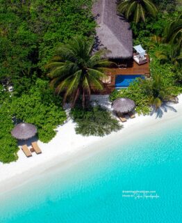 One way ticket ✈️ Please !
📷 @impressionsphotobysakis #indianocean #paradiseisland #maldives #luxurylifestyle #maldivesislands #beautifulmaldives #traveldiary #wanderlust #beachlife #beachvibes #beautifuldestinations #wonderful_places #travel #travelphotography #postcardsfromtheworld #vacation #chillvibes #passionpassport #instatravel #instamood
