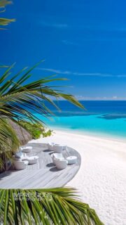 All I need is…
🎥 @impressionsphotobysakis  #luxurytravel #luxuryhotel #travelgoals #travelinspiration #beachlife