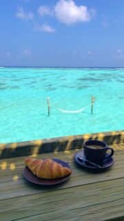 Life is beautiful here…
Just coffee, pastries and endless Maldivian blue. 
🎥 @impressionsphotobysakis  #luxurytravel #luxuryhotel #slowlife #luxurylifestyle #travelinspiration