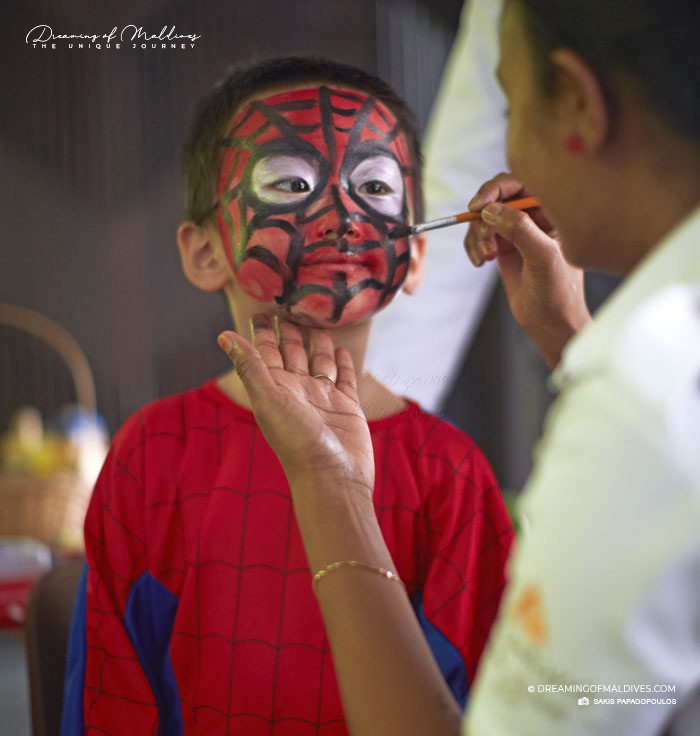 Anantara Kihavah Maldives kids club activity