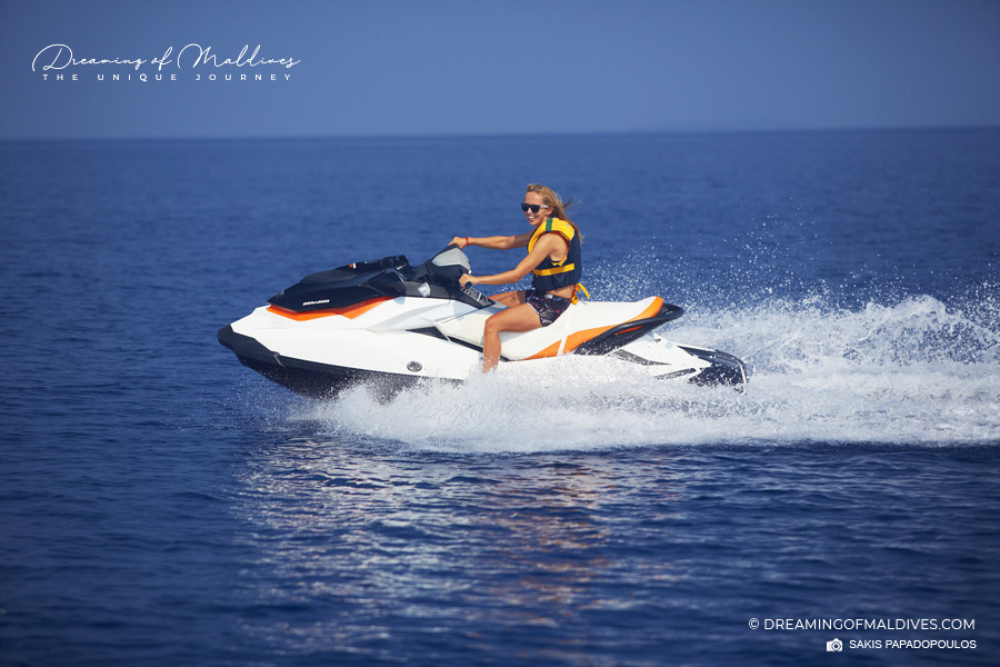 Anantara Kihavah Maldives jet ski