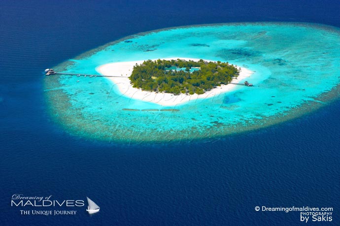 Banyan Tree Vabbinfaru Maldives Best Resort for snorkeling in Maldives.Aerial view