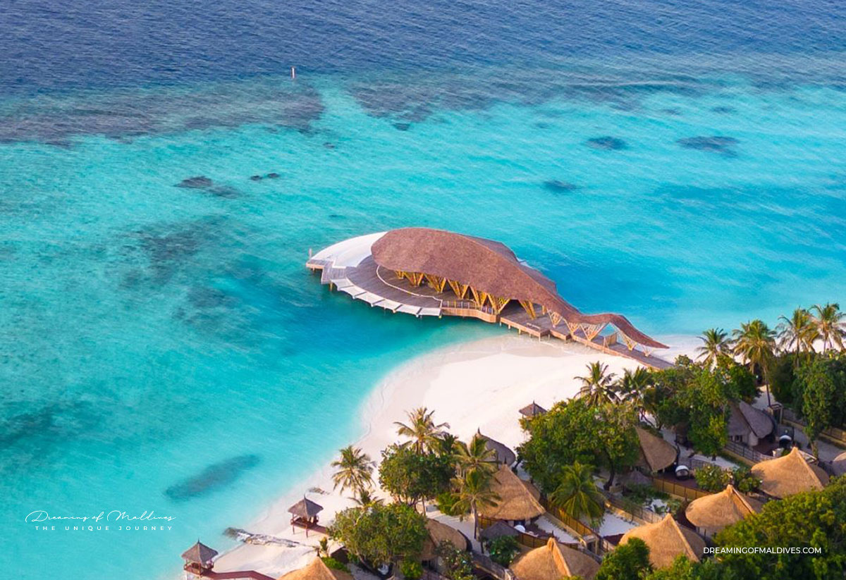 best architecture resorts maldives Madi Hiyaa designed in a shape of a stingray banyan tree vabbinfaru design by Nomadic Resorts