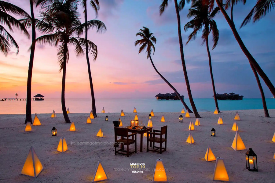 Gili Lankanfushi maldives romantic dinner