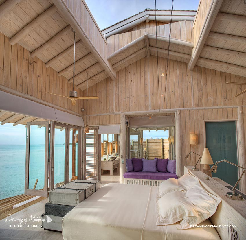 The Incredible retractable roof in the Villas of Soneva Jani