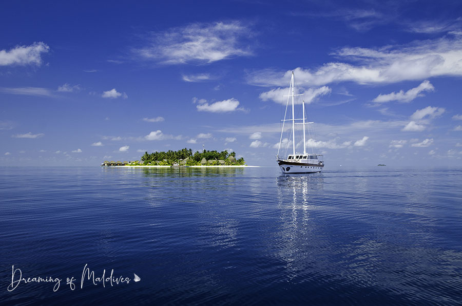 Kandolhu Maldives private yacht for snorkeling tour and sunset cruises