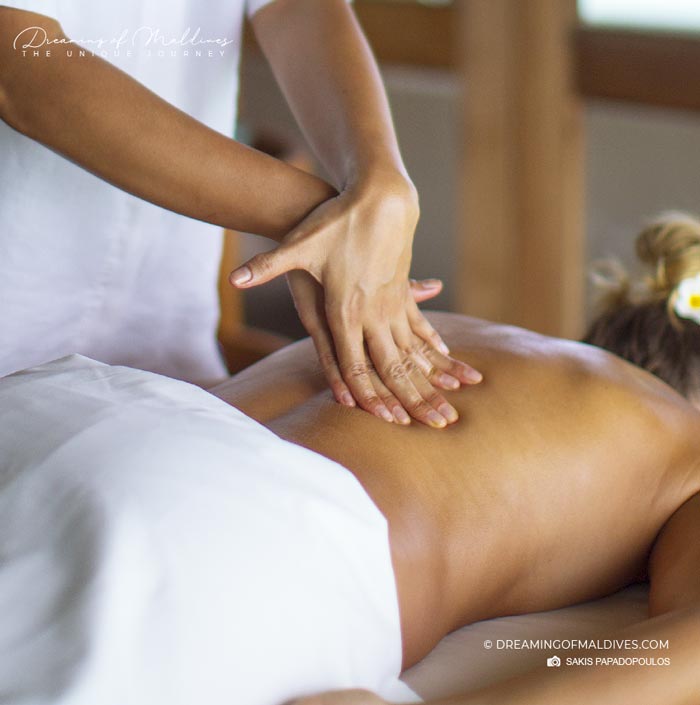 Six Senses Laamu spa massage