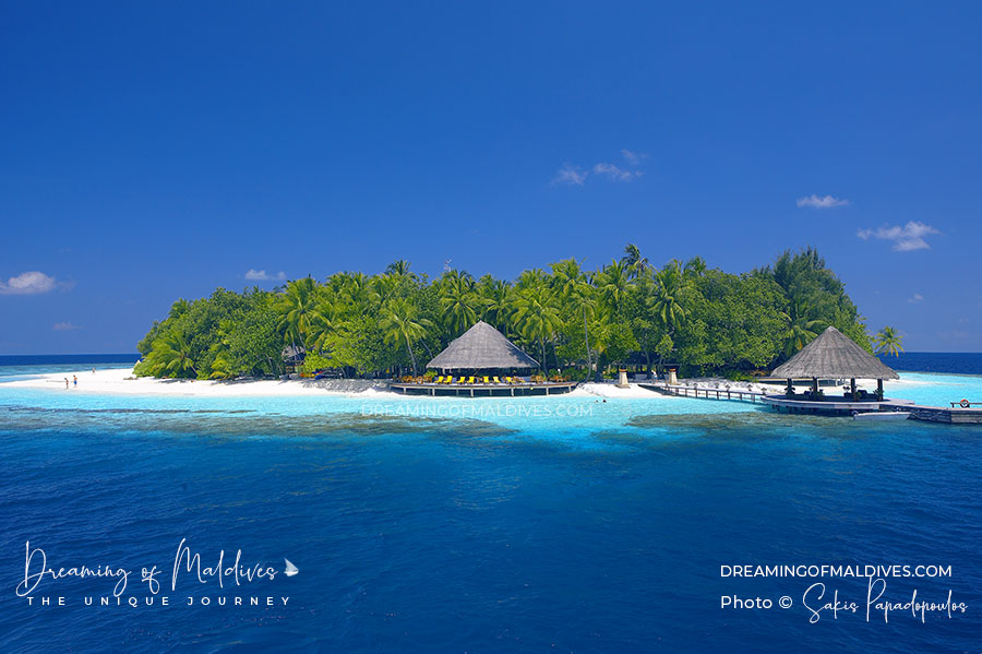 Angsana Ihuru Maldives Best Resort for snorkeling in Maldives Island close-by House-Reef