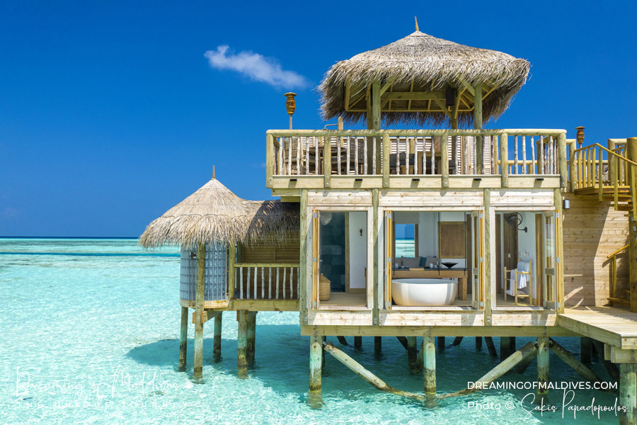 The private reserve Bathroom from the outside