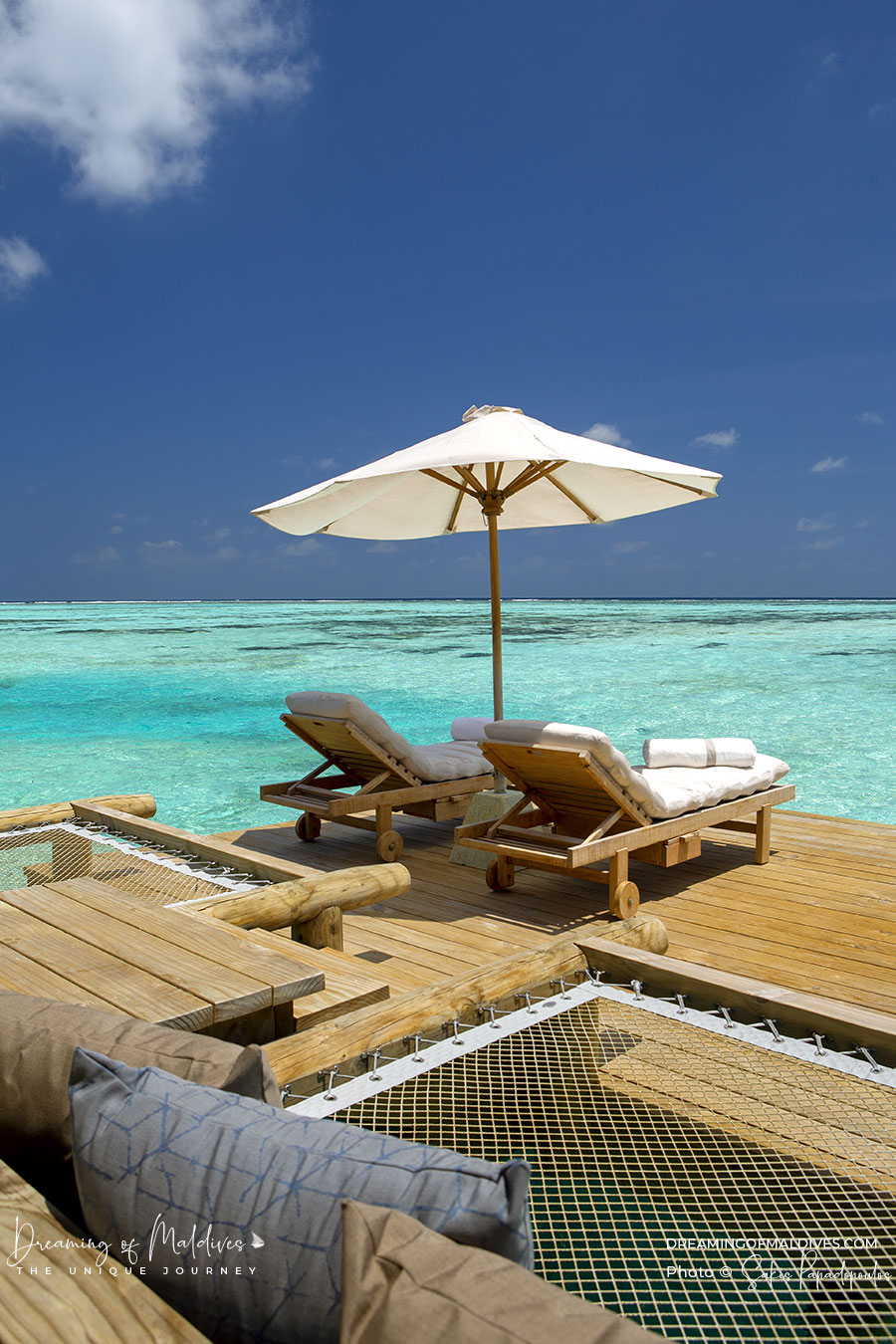 sun loungers master bedroom