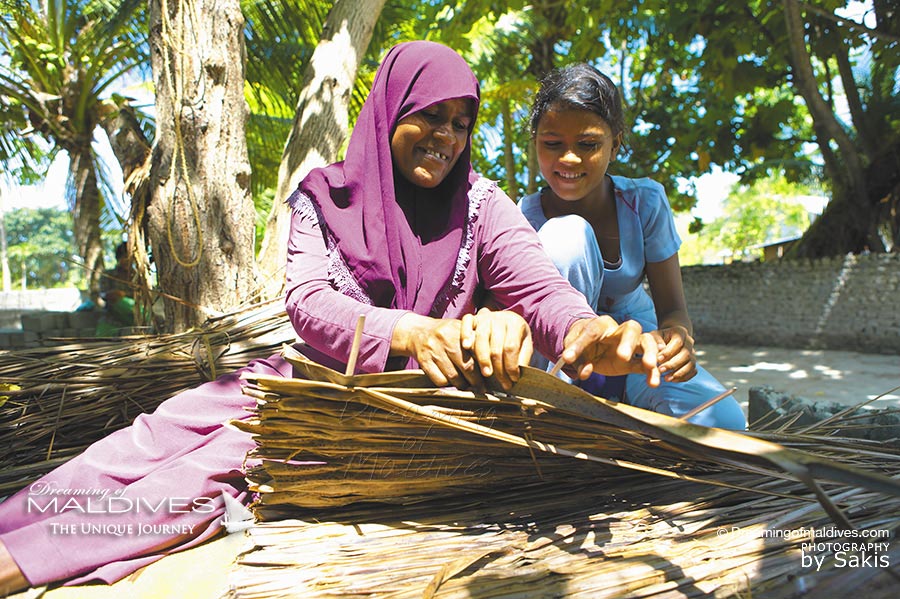 excursion maldives meet the locals.
