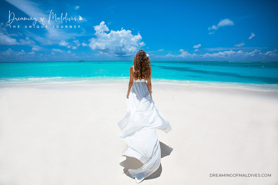 bride wedding maldives rent island at crossroads